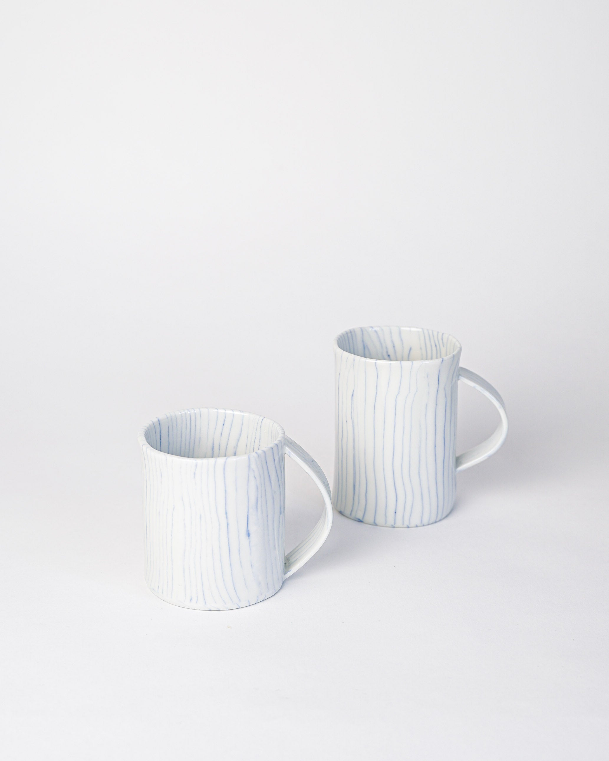 Linea Cup - Thin Blue and White